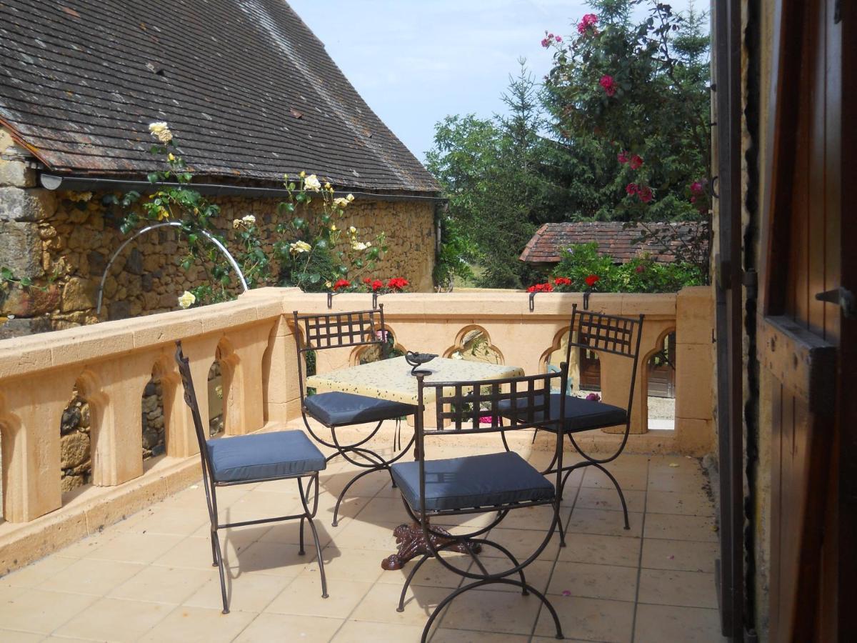 Le Jaonnet Bed & Breakfast Nabirat Phòng bức ảnh