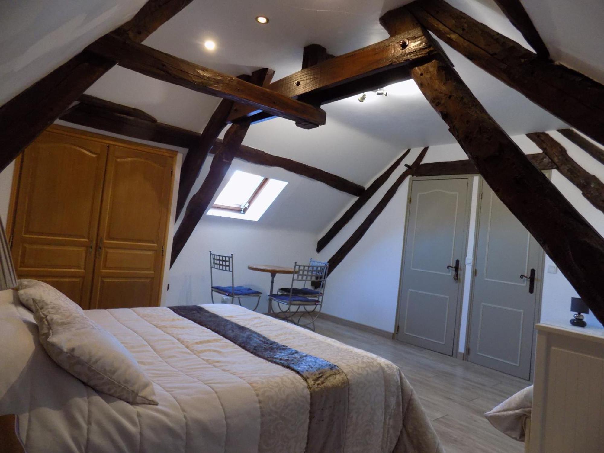 Le Jaonnet Bed & Breakfast Nabirat Phòng bức ảnh